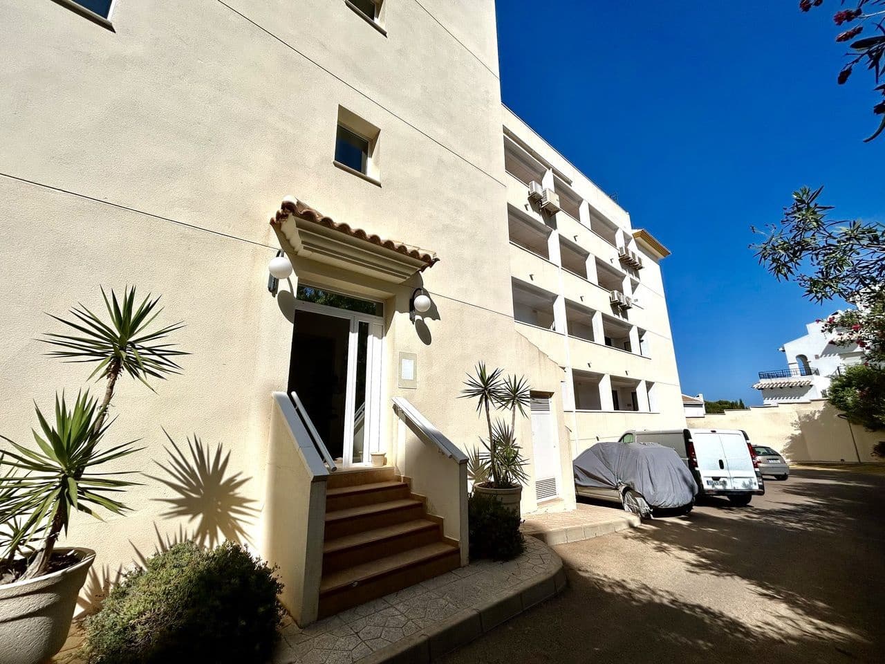 2 soverom Leilighet til salgs i Villamartin med garasje - € 169 900 (Ref: 10050340)