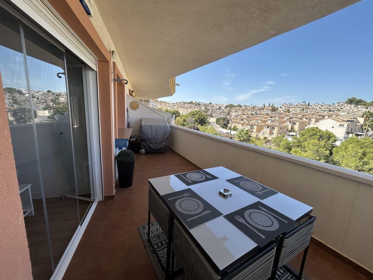 2 soverom Leilighet til salgs i Villamartin med garasje - € 169 900 (Ref: 10050340)