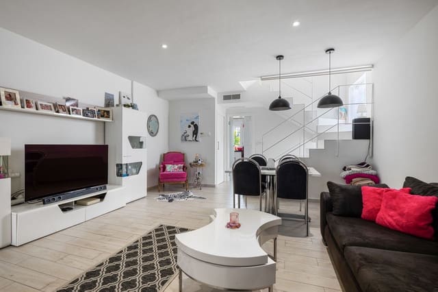 4 camera da letto Casa in vendita in Aguas Nuevas, Torrevieja - 399.000 € (Rif: 10050351)