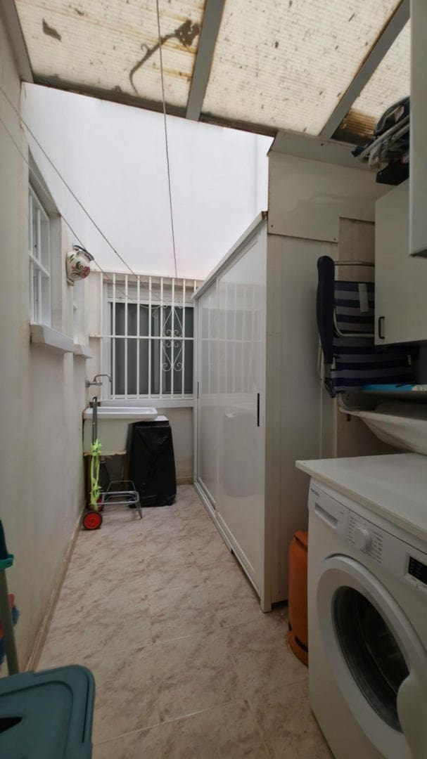 3 soveværelse Lejlighed til salg i Torrevieja med swimmingpool - € 187.900 (Ref: 10051624)