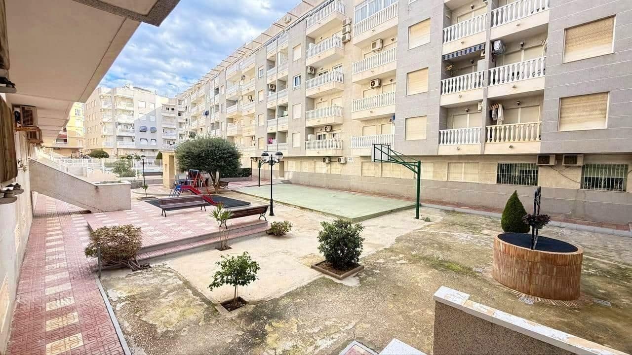 1 sovrum Lägenhet till salu i Torrevieja - 159 900 € (Ref: 10051625)