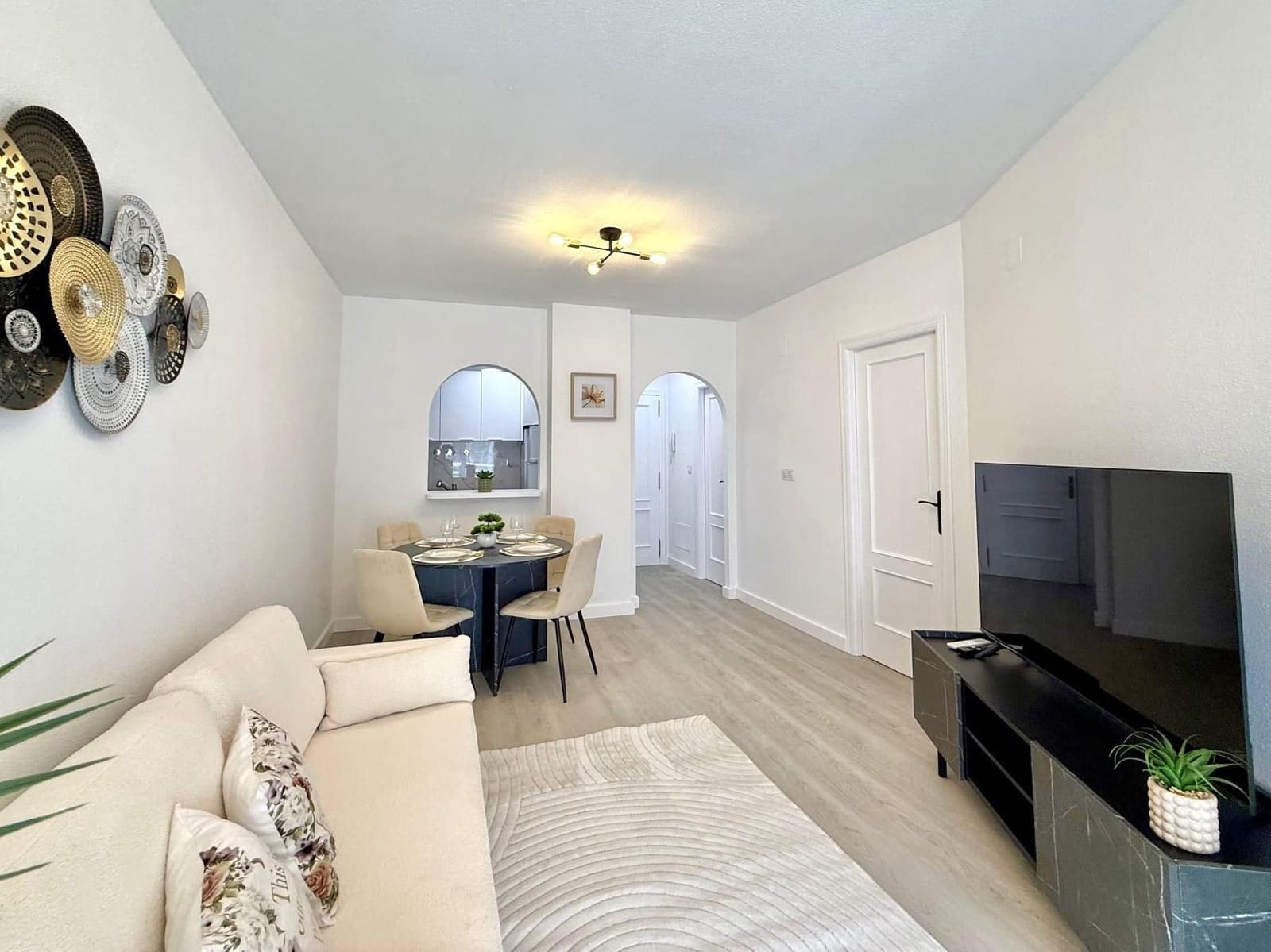 1 sovrum Lägenhet till salu i Torrevieja - 159 900 € (Ref: 10051625)