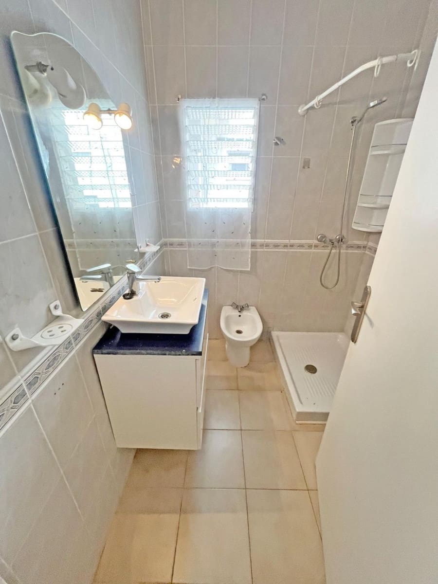 3 slaapkamer Appartement te koop in Guardamar del Segura - € 135.000 (Ref: 10051627)