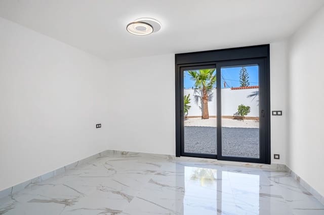 4 bedroom Villa for sale in Ciudad Quesada, Rojales with pool - € 850,000 (Ref: 10059328)