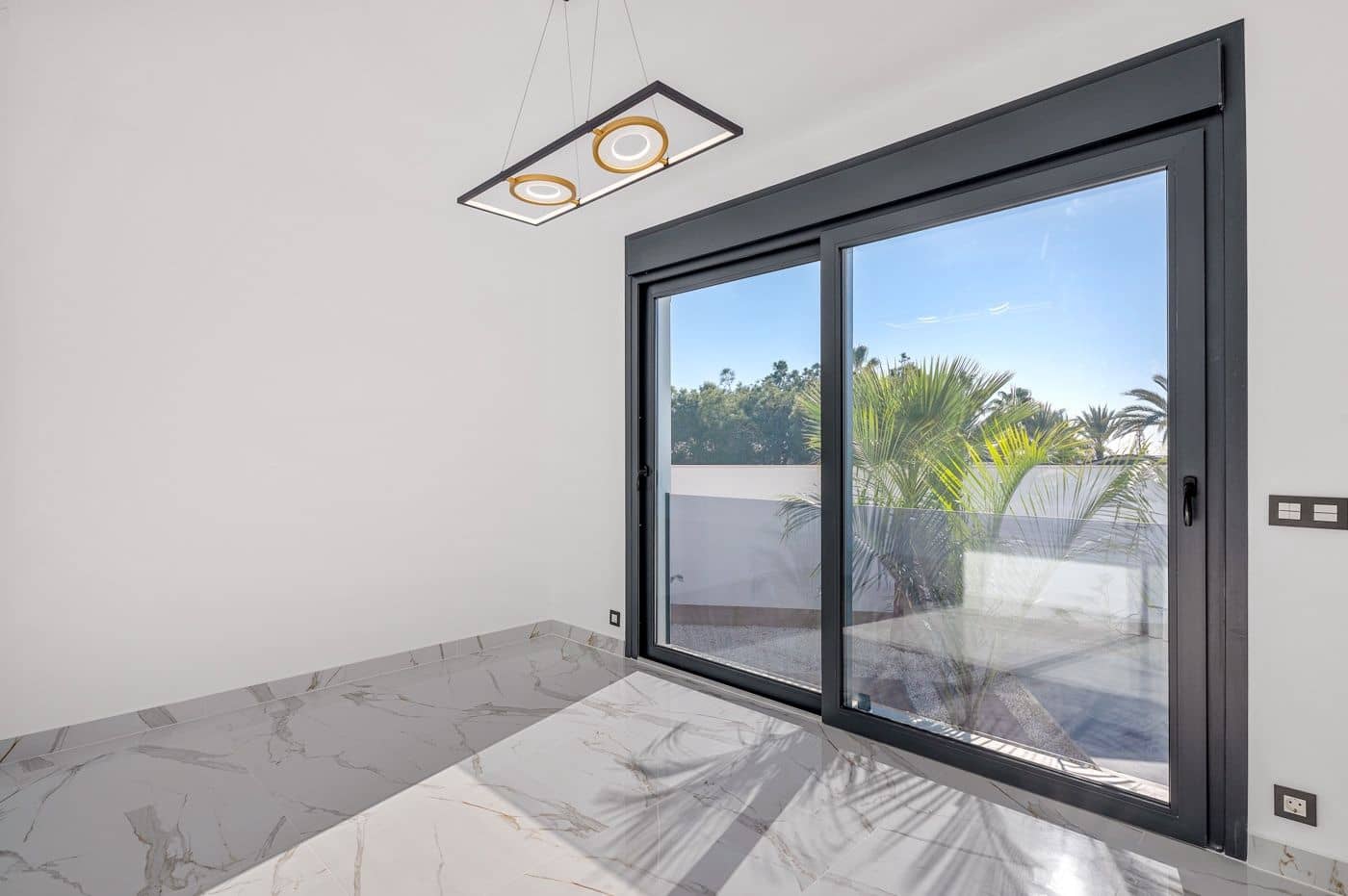 4 makuuhuone Huvila myytävänä paikassa Ciudad Quesada mukana uima-altaan - 850 000 € (Ref: 10059328)
