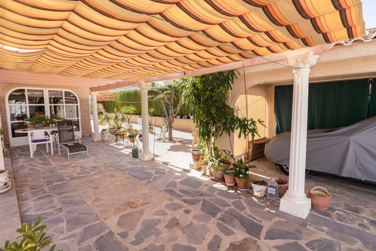 4 soveværelse Villa til salg i Orihuela Costa med swimmingpool - € 560.000 (Ref: 10059340)