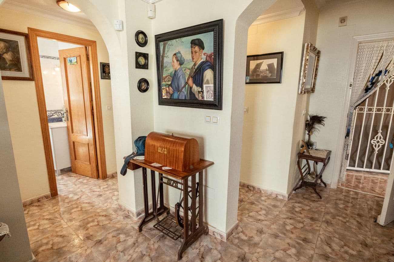 4 soveværelse Villa til salg i Orihuela Costa med swimmingpool - € 560.000 (Ref: 10059340)