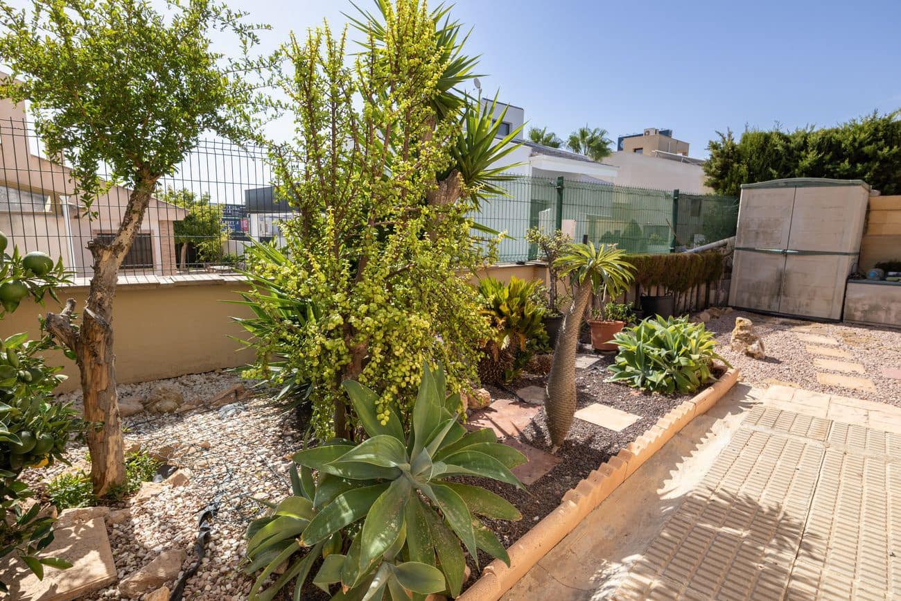 4 soveværelse Villa til salg i Orihuela Costa med swimmingpool - € 560.000 (Ref: 10059340)