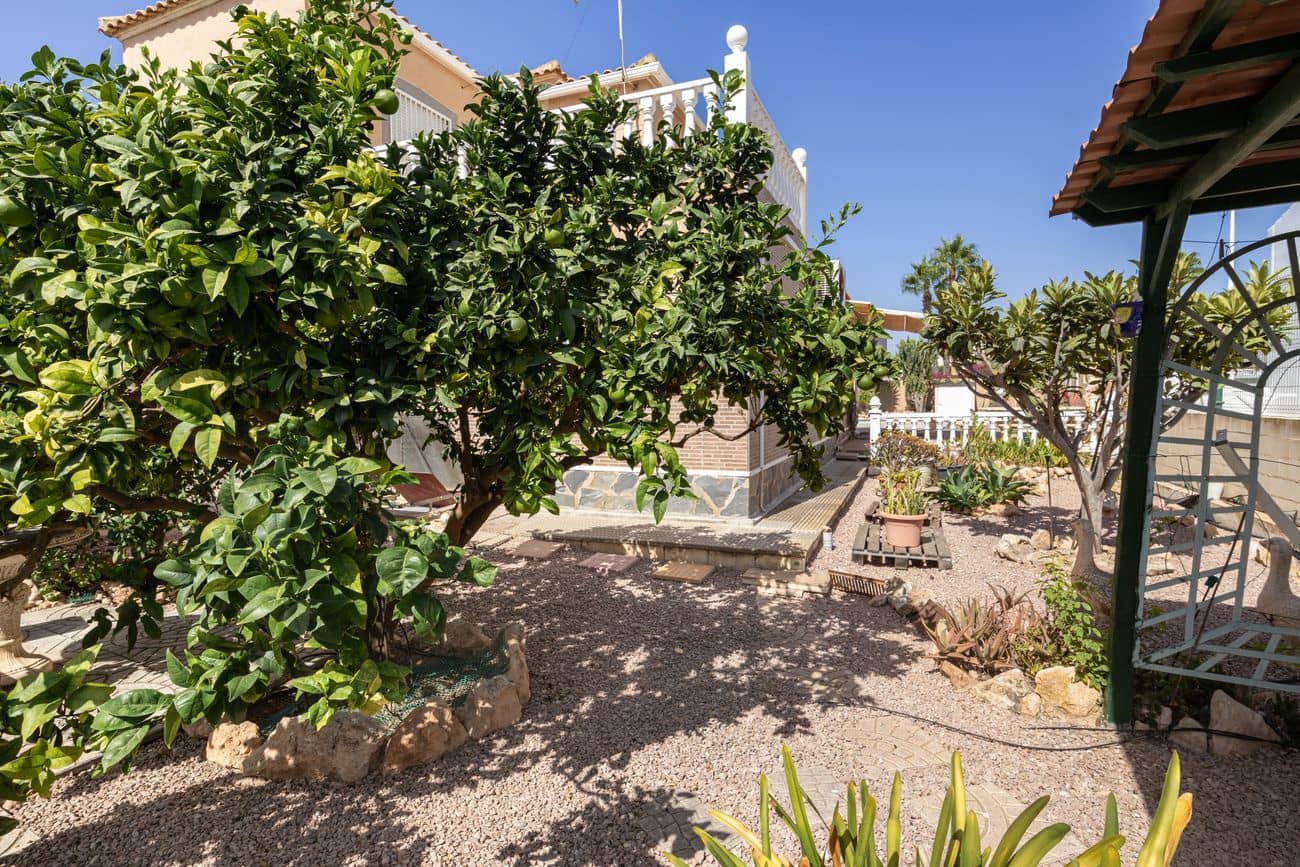 4 soveværelse Villa til salg i Orihuela Costa med swimmingpool - € 560.000 (Ref: 10059340)