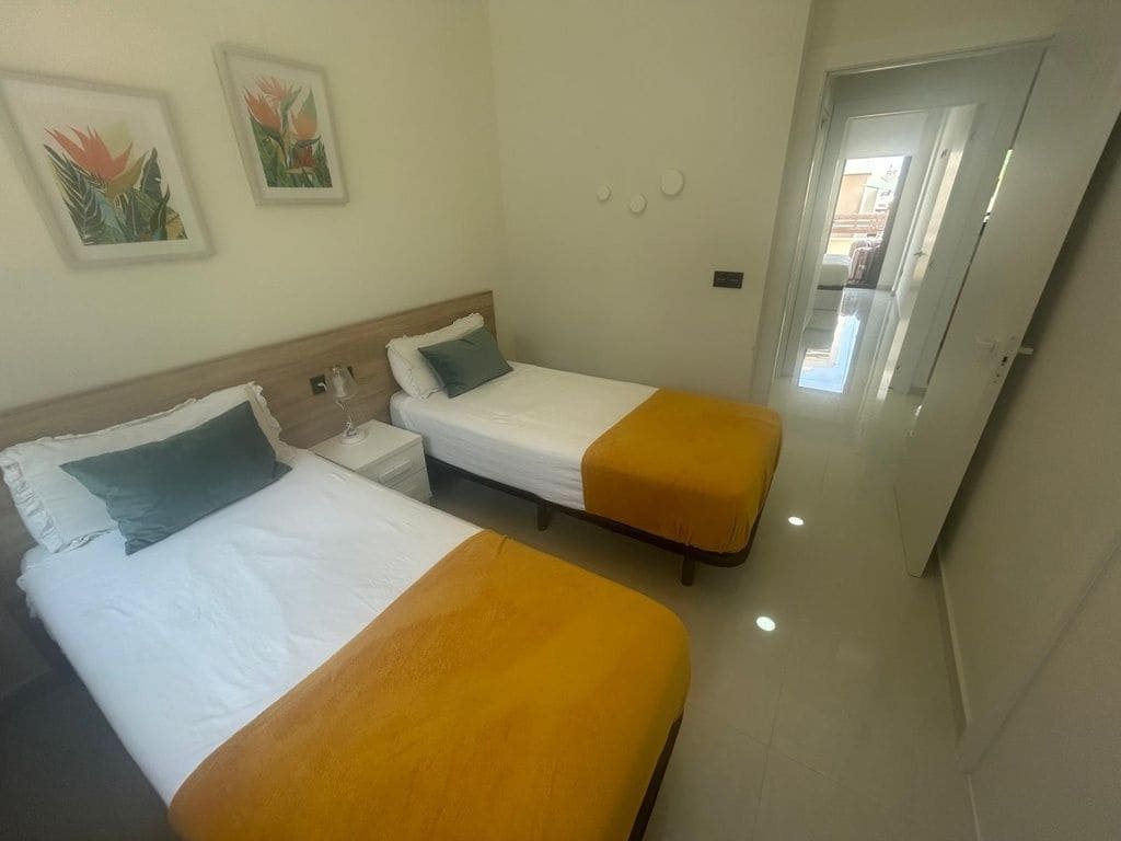 2 soveværelse Lejlighed til salg i La Siesta - € 274.900 (Ref: 10059342)