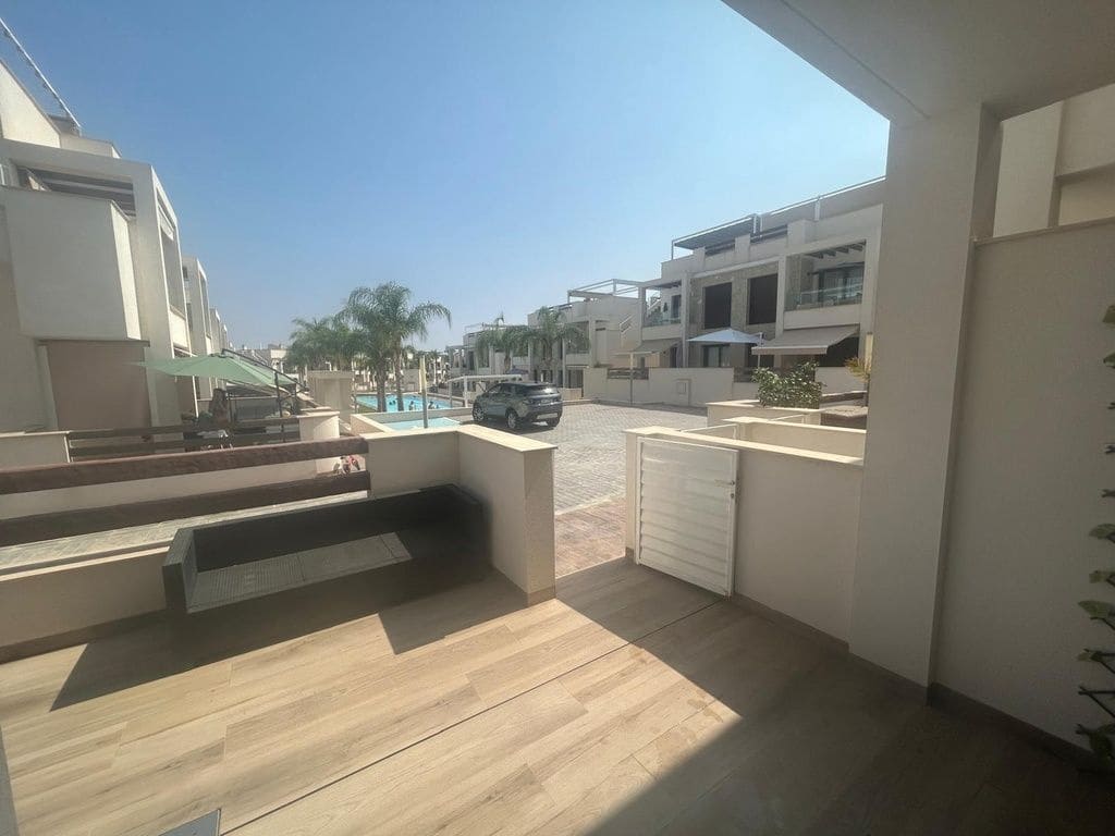 2 soveværelse Lejlighed til salg i La Siesta - € 274.900 (Ref: 10059342)