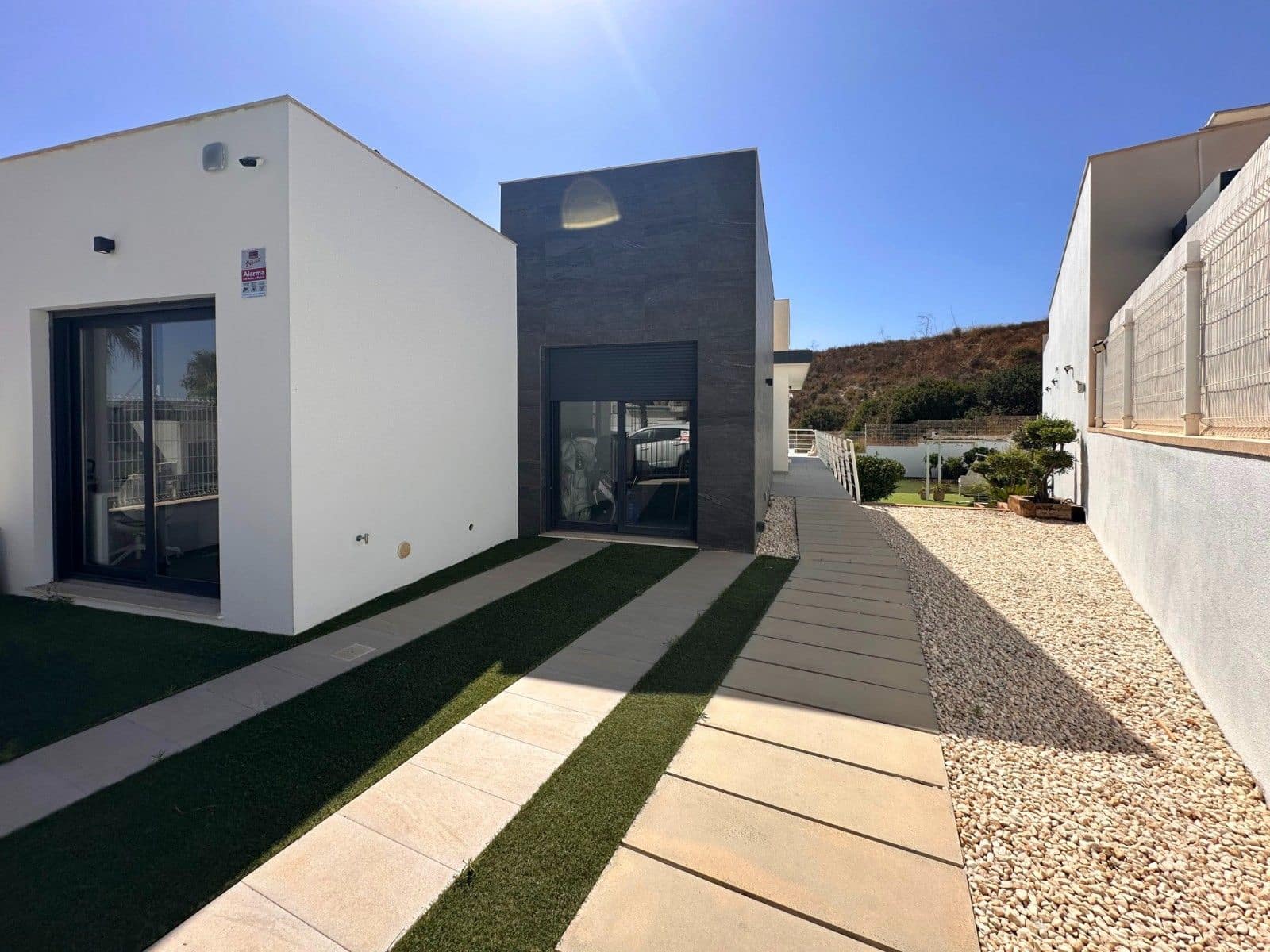 5 bedroom Villa for sale in San Miguel de Salinas - € 649,000 (Ref: 10062166)