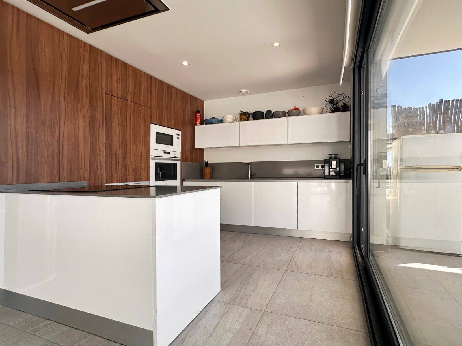 5 bedroom Villa for sale in San Miguel de Salinas - € 649,000 (Ref: 10062166)