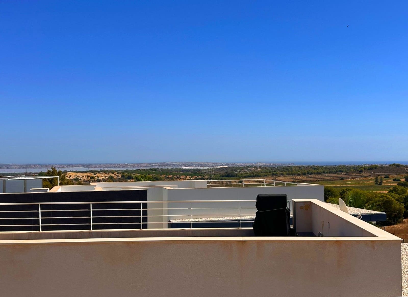 5 bedroom Villa for sale in San Miguel de Salinas - € 649,000 (Ref: 10062166)