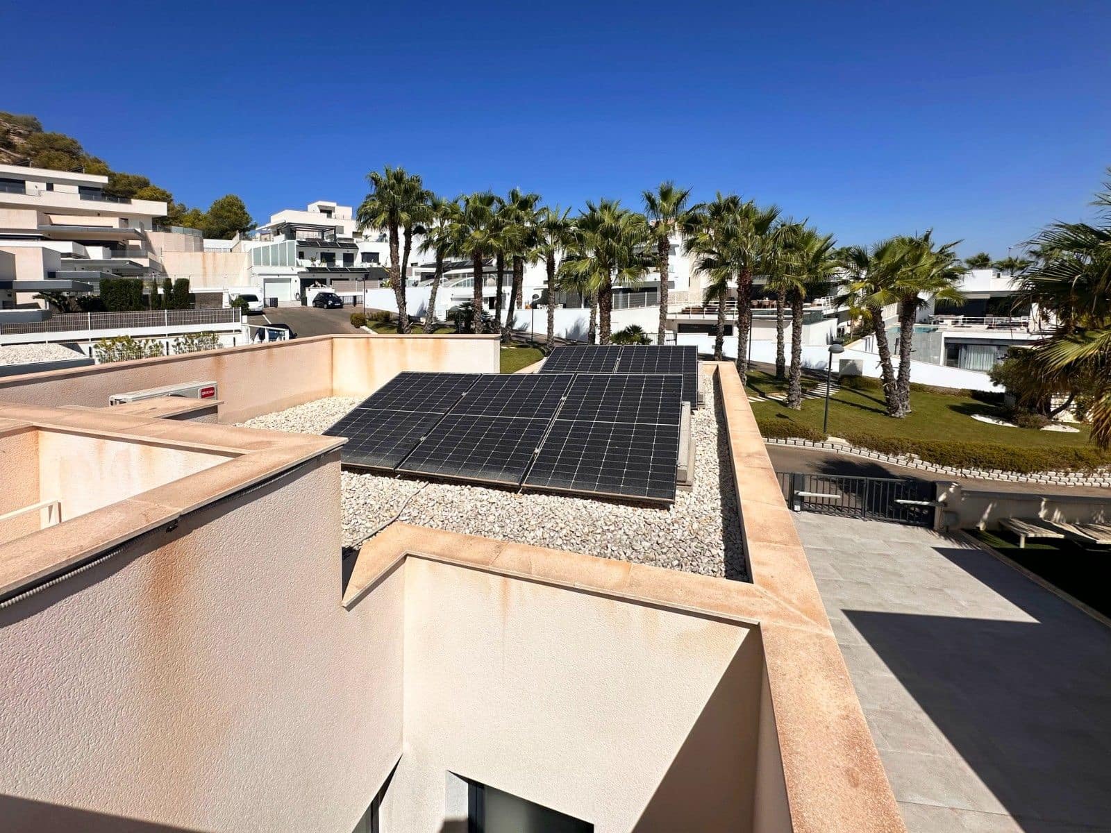 5 bedroom Villa for sale in San Miguel de Salinas - € 649,000 (Ref: 10062166)