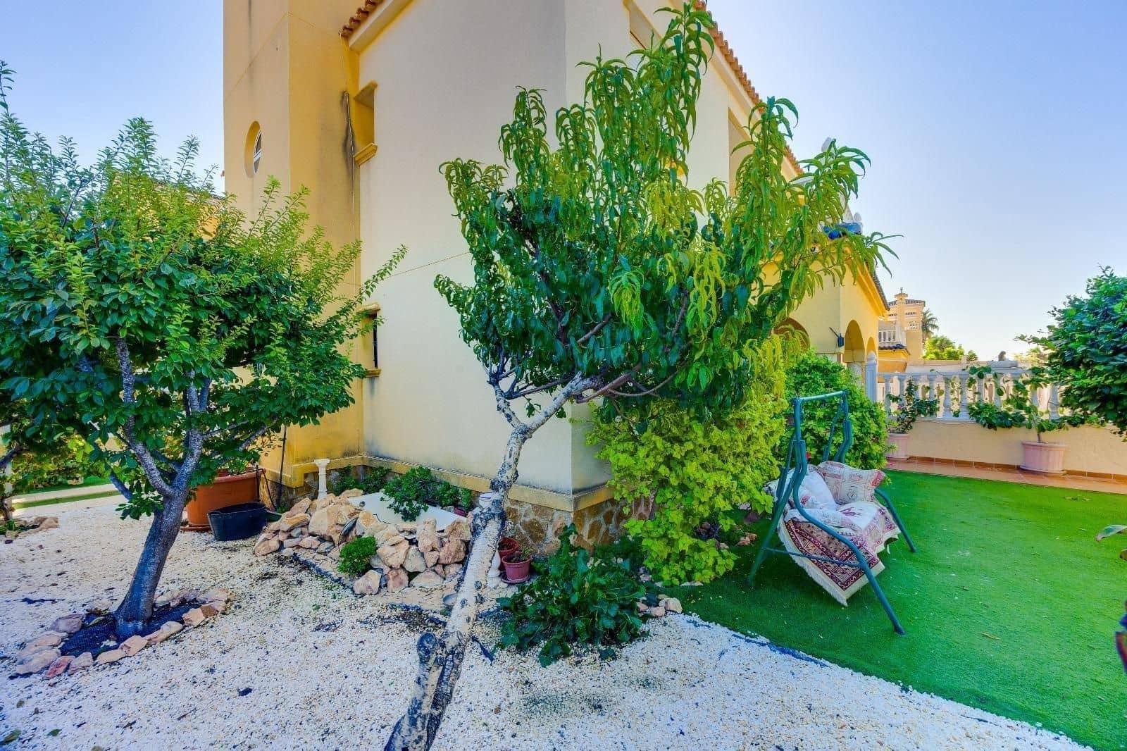 2 bedroom Villa for sale in Orihuela Costa with pool garage - € 198,000 (Ref: 10062172)