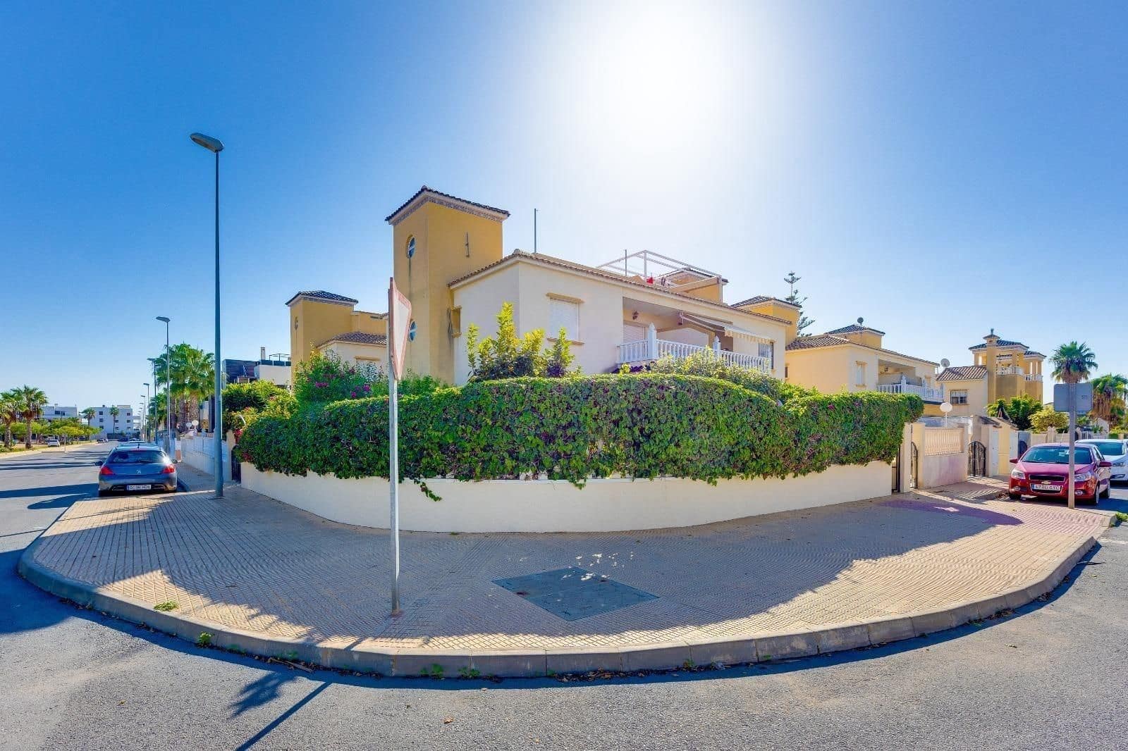2 bedroom Villa for sale in Orihuela Costa with pool garage - € 198,000 (Ref: 10062172)
