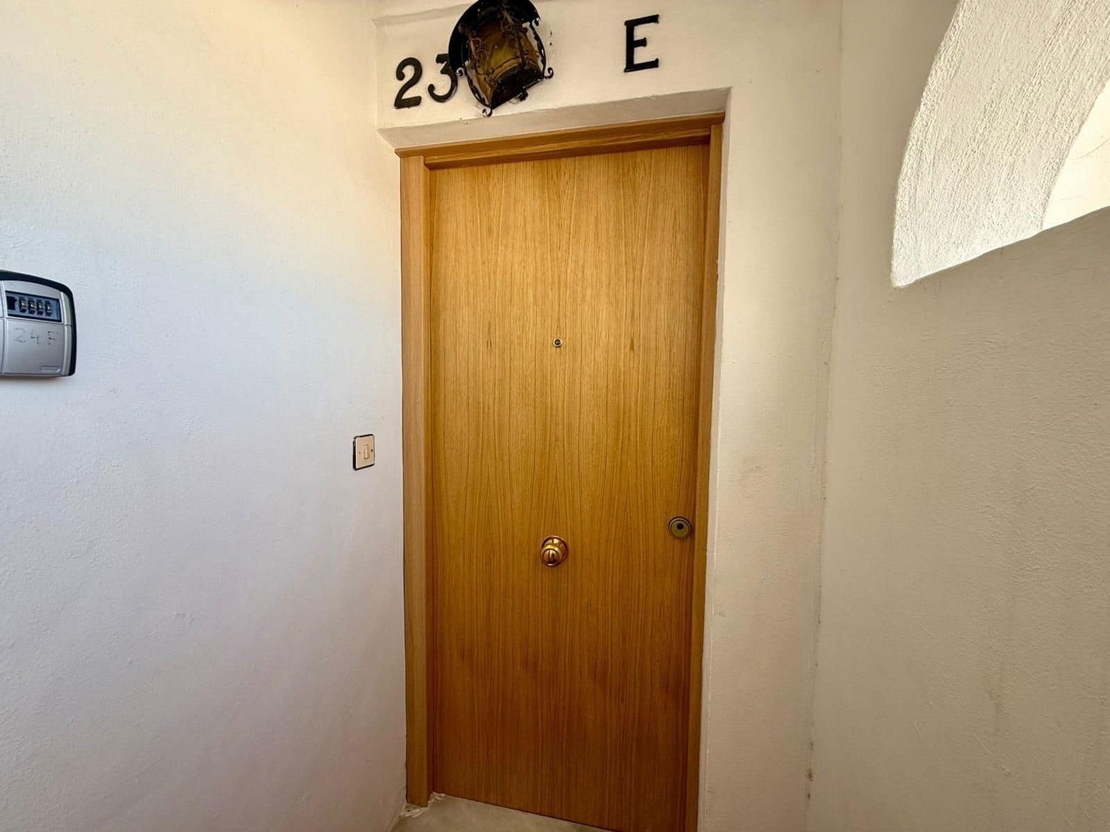 1 soverom Penthouse til salgs i Torrevieja - € 139 900 (Ref: 10064847)