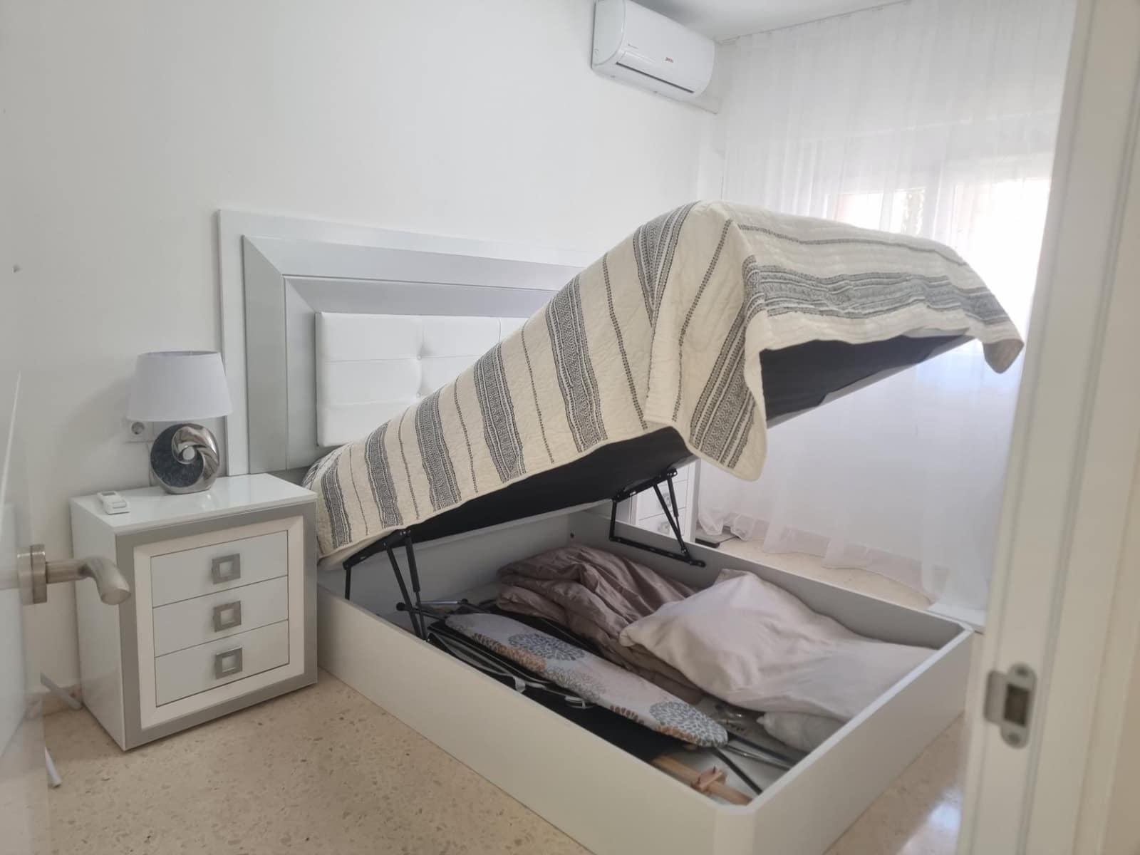 2 Zimmer Apartment zu verkaufen in Torrevieja - 163.000 € (Ref: 10068083)