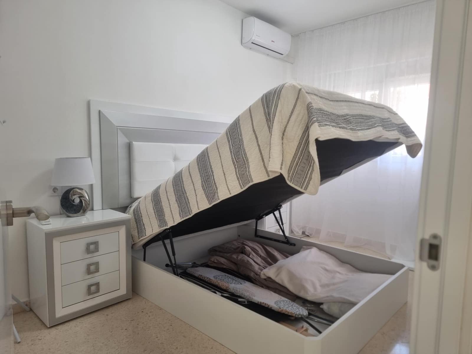 2 Zimmer Apartment zu verkaufen in Torrevieja - 163.000 € (Ref: 10068083)