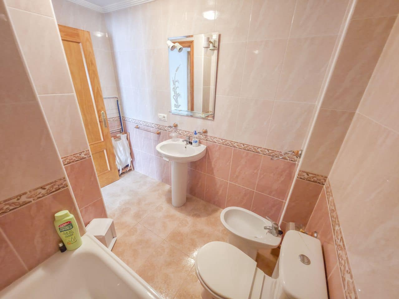 Apartamento de 2 habitaciones en Filipinas en venta - 134.950 € (Ref: 10068086)