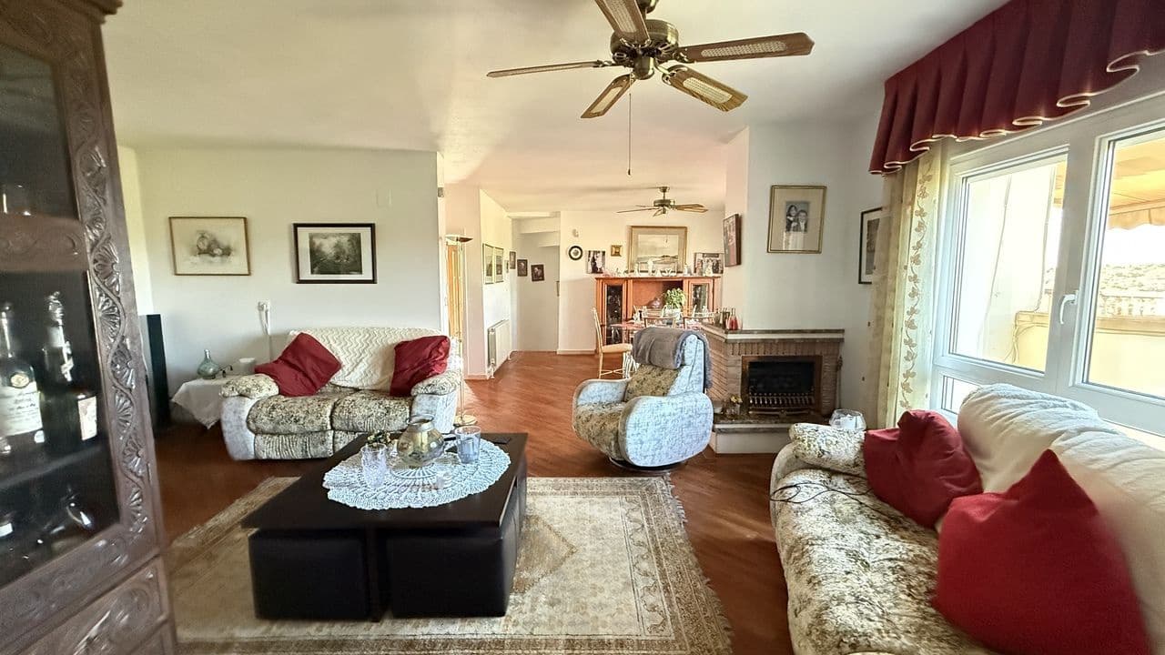 5 Zimmer Villa zu verkaufen in Villamartin mit Garage - 635.000 € (Ref: 10068091)