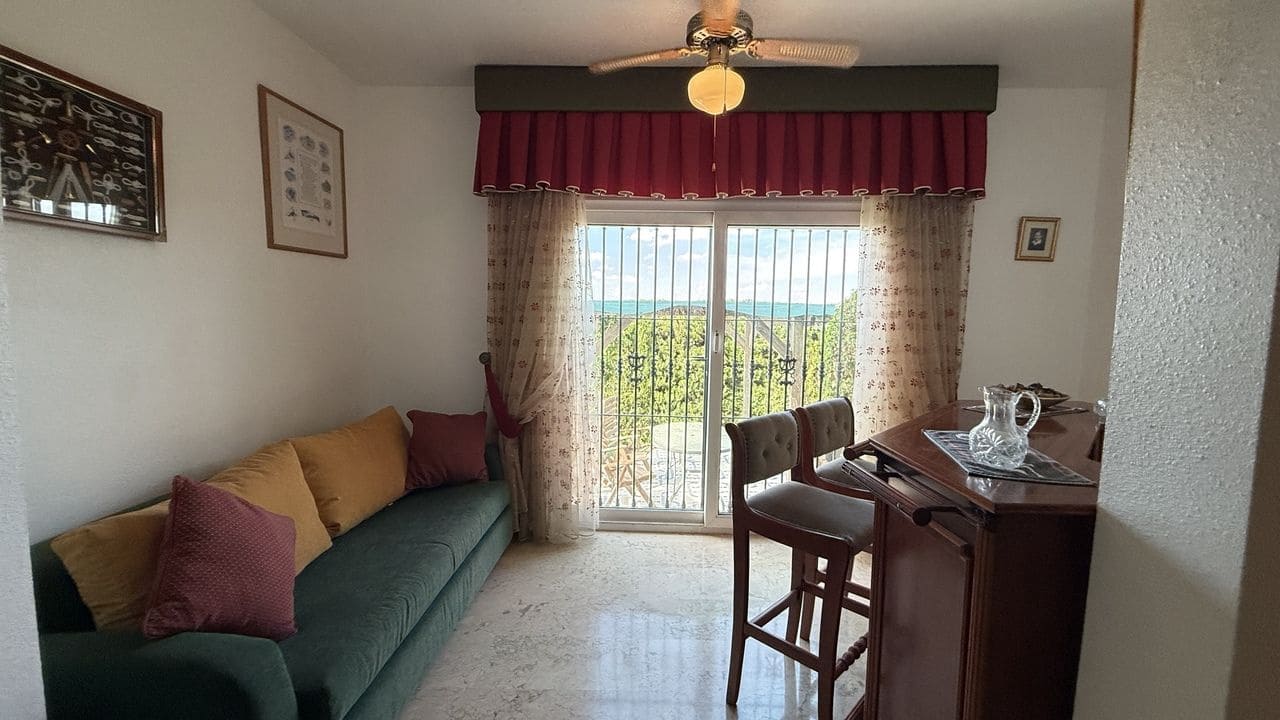5 Zimmer Villa zu verkaufen in Villamartin mit Garage - 635.000 € (Ref: 10068091)