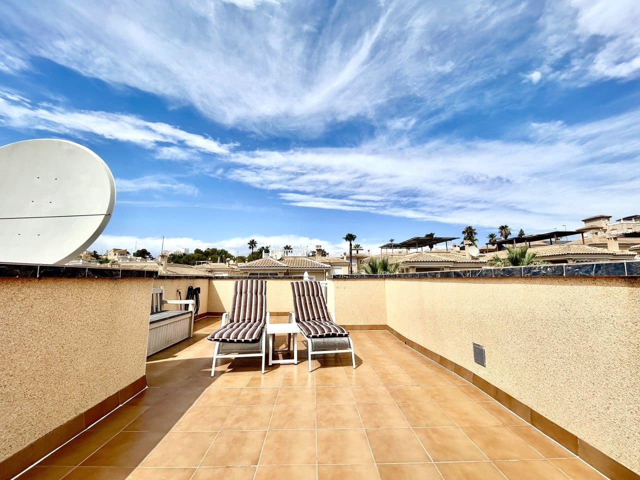 5 camera da letto Villa in vendita in Villamartin - 269.000 € (Rif: 10068093)