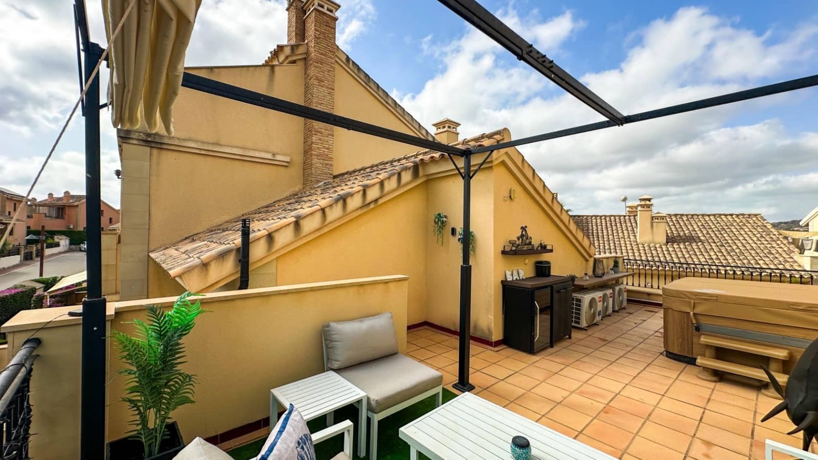 2 bedroom Terraced Villa for sale in Algorfa - € 249,950 (Ref: 10068100)