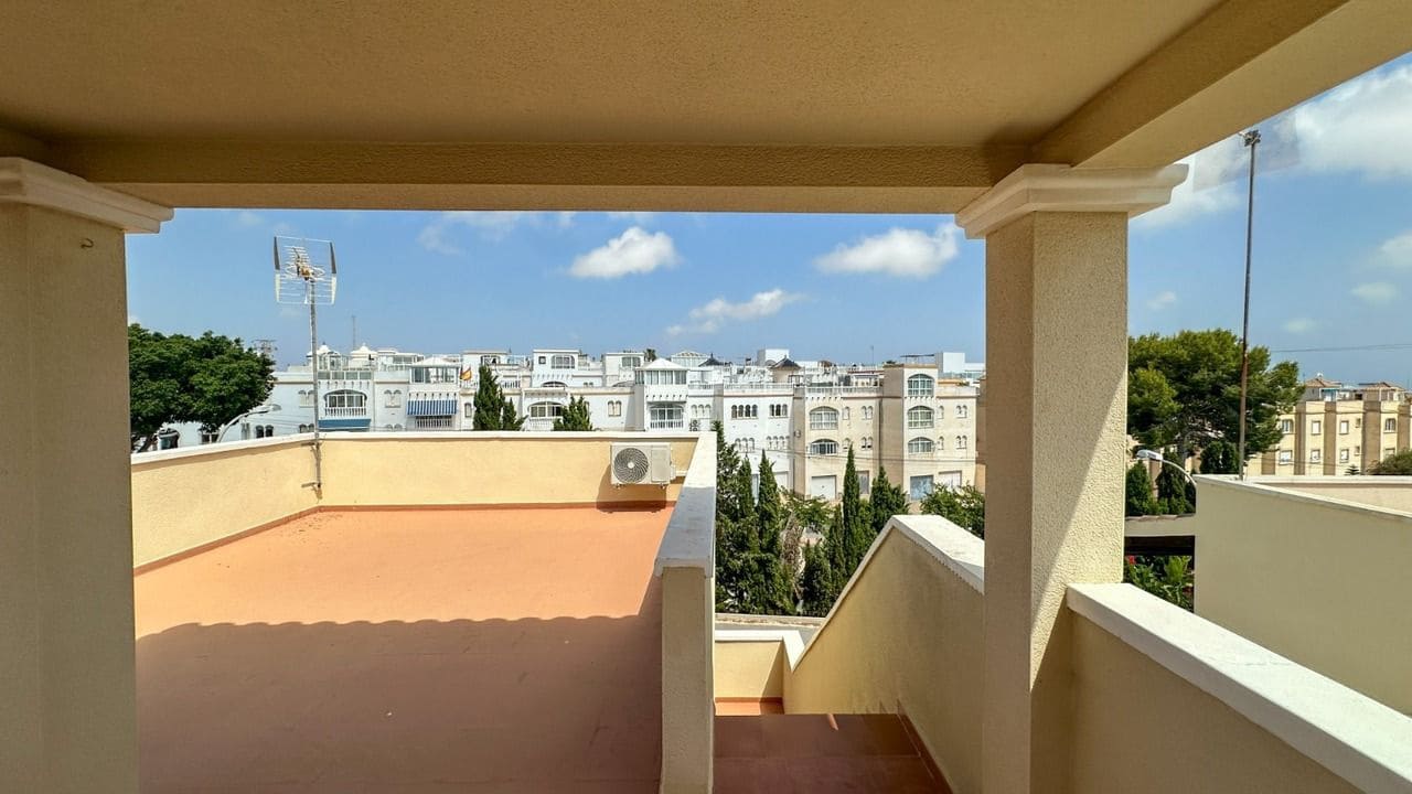 3 slaapkamer Villa te koop in Villamartin - € 345.000 (Ref: 10070960)