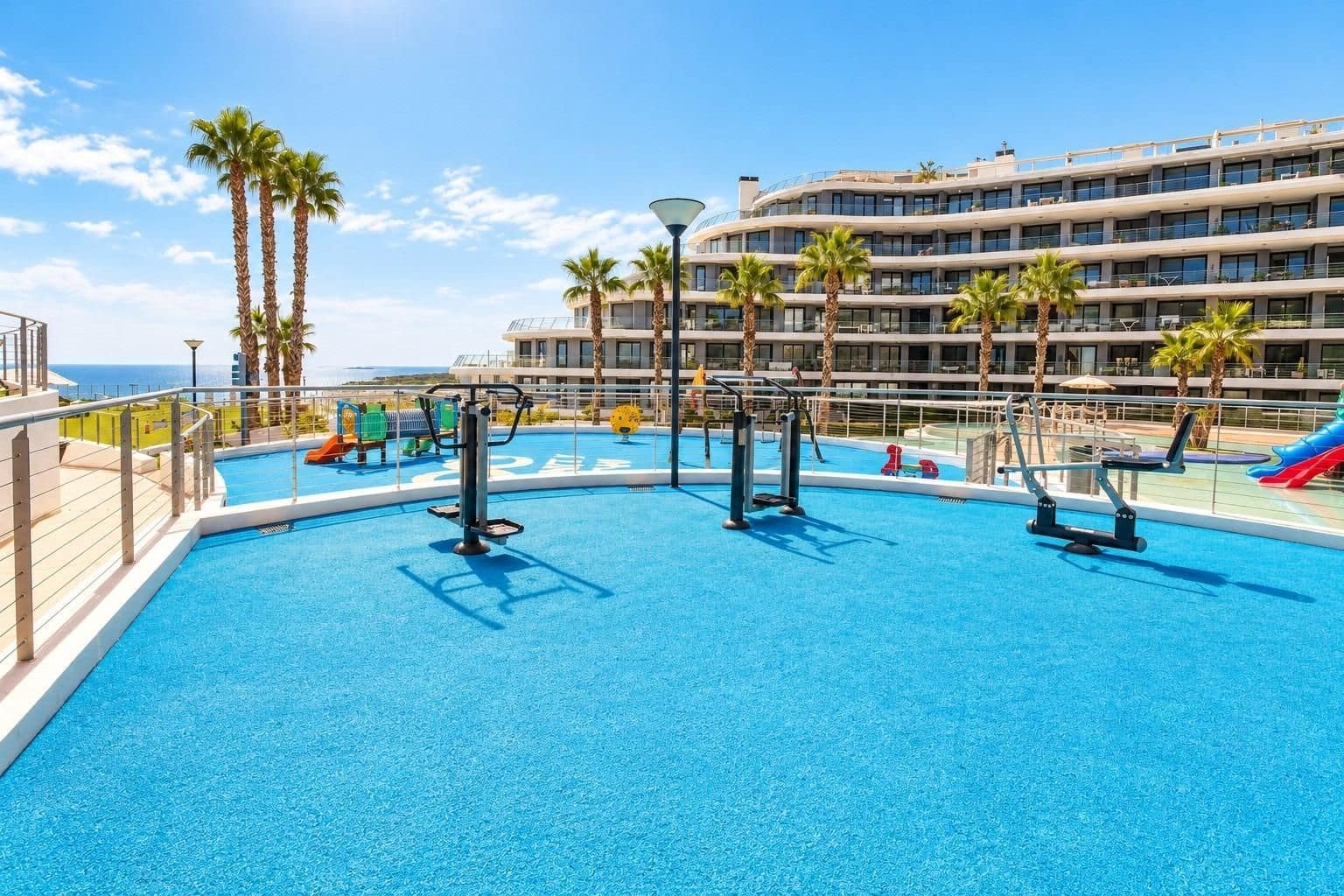 3 sypialnia Apartament na sprzedaż w Arenales del Sol z basenem garażem - 785 000 € (Ref: 10070966)