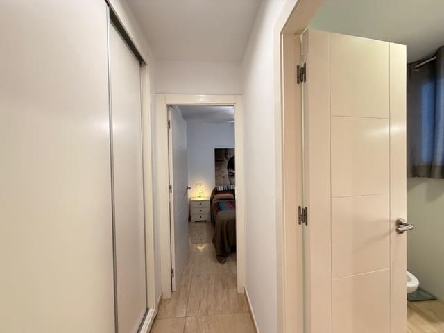 2 soverom Leilighet til salgs i Torrevieja - € 179 900 (Ref: 10070967)