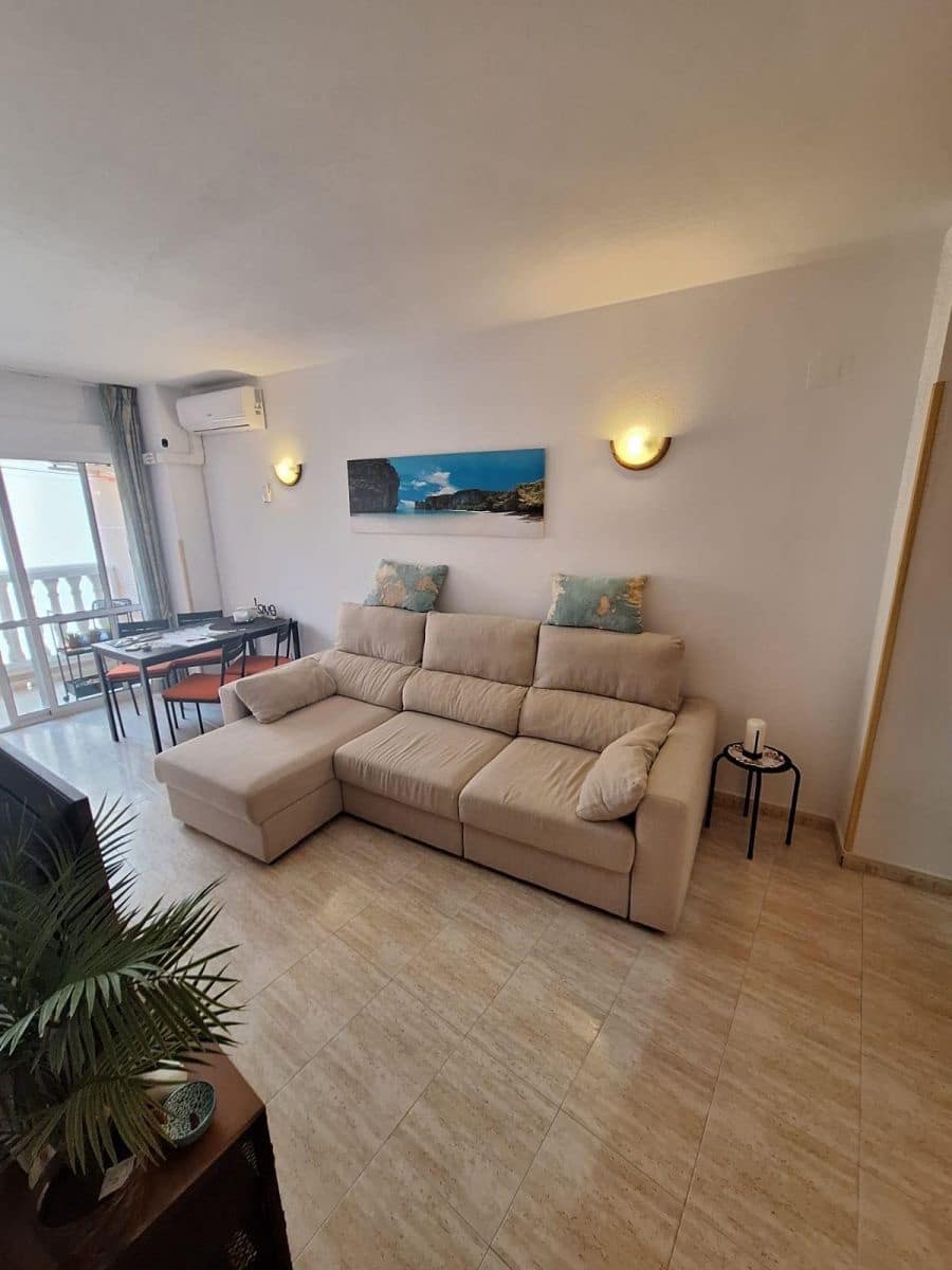 Apartamento de 3 habitaciones en Torrevieja en venta con piscina - 190.000 € (Ref: 10072620)