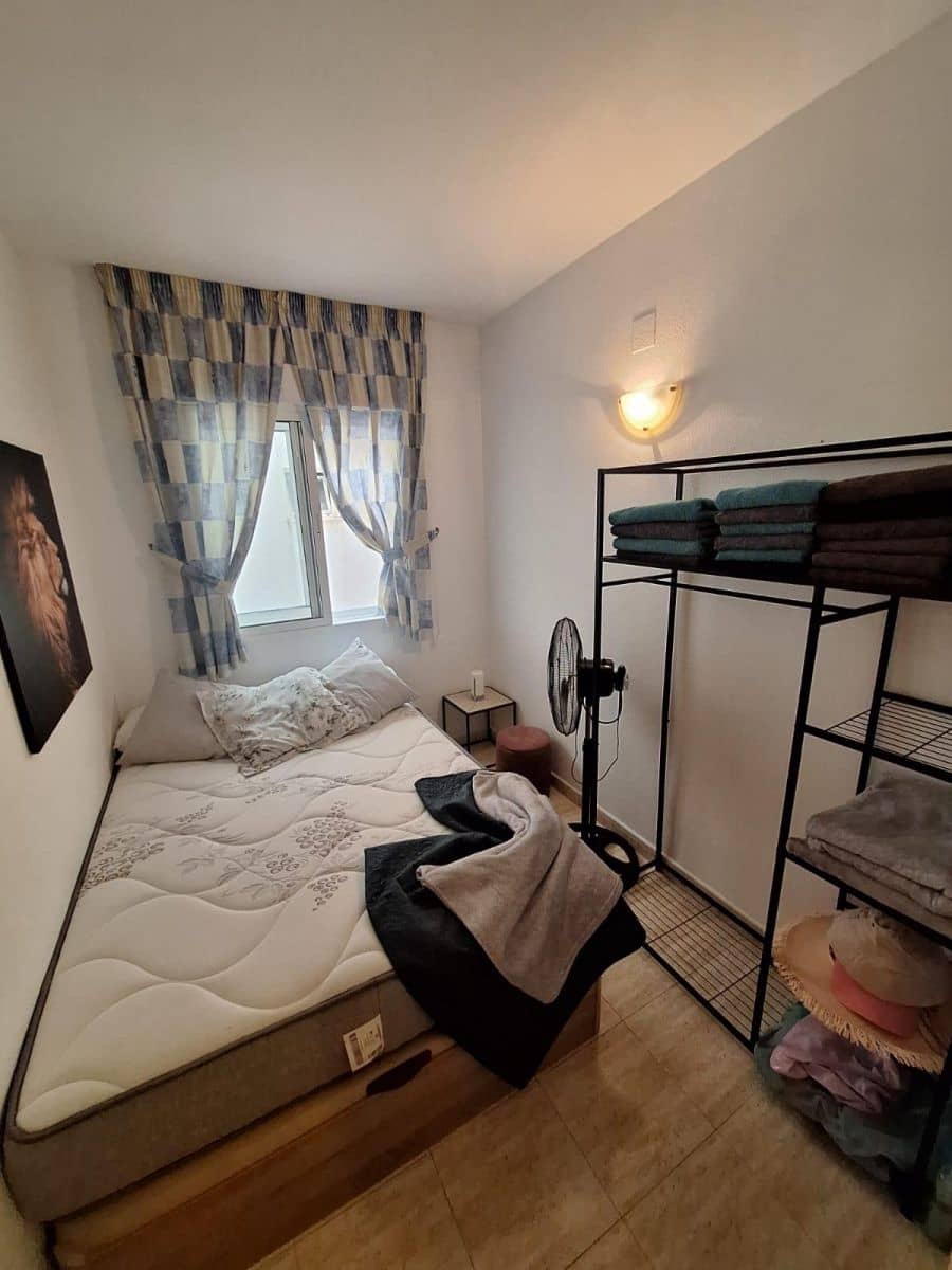 Apartamento de 3 habitaciones en Torrevieja en venta con piscina - 190.000 € (Ref: 10072620)