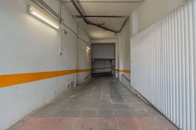 Autotalli myytävänä paikassa Centro, Torrevieja - 16 000 € (Ref: 10081453)
