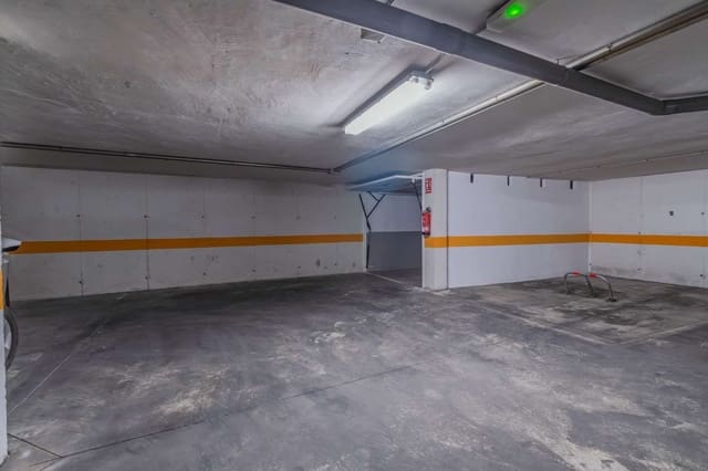 Autotalli myytävänä paikassa Centro, Torrevieja - 16 000 € (Ref: 10081453)