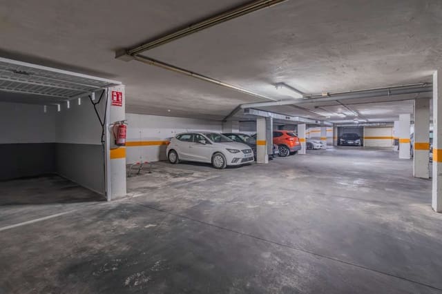 Autotalli myytävänä paikassa Centro, Torrevieja - 16 000 € (Ref: 10081453)