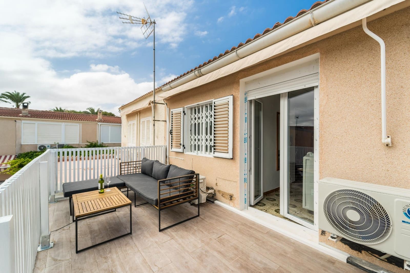 4 Zimmer Apartment zu verkaufen in Torrevieja - 215.500 € (Ref: 10086360)