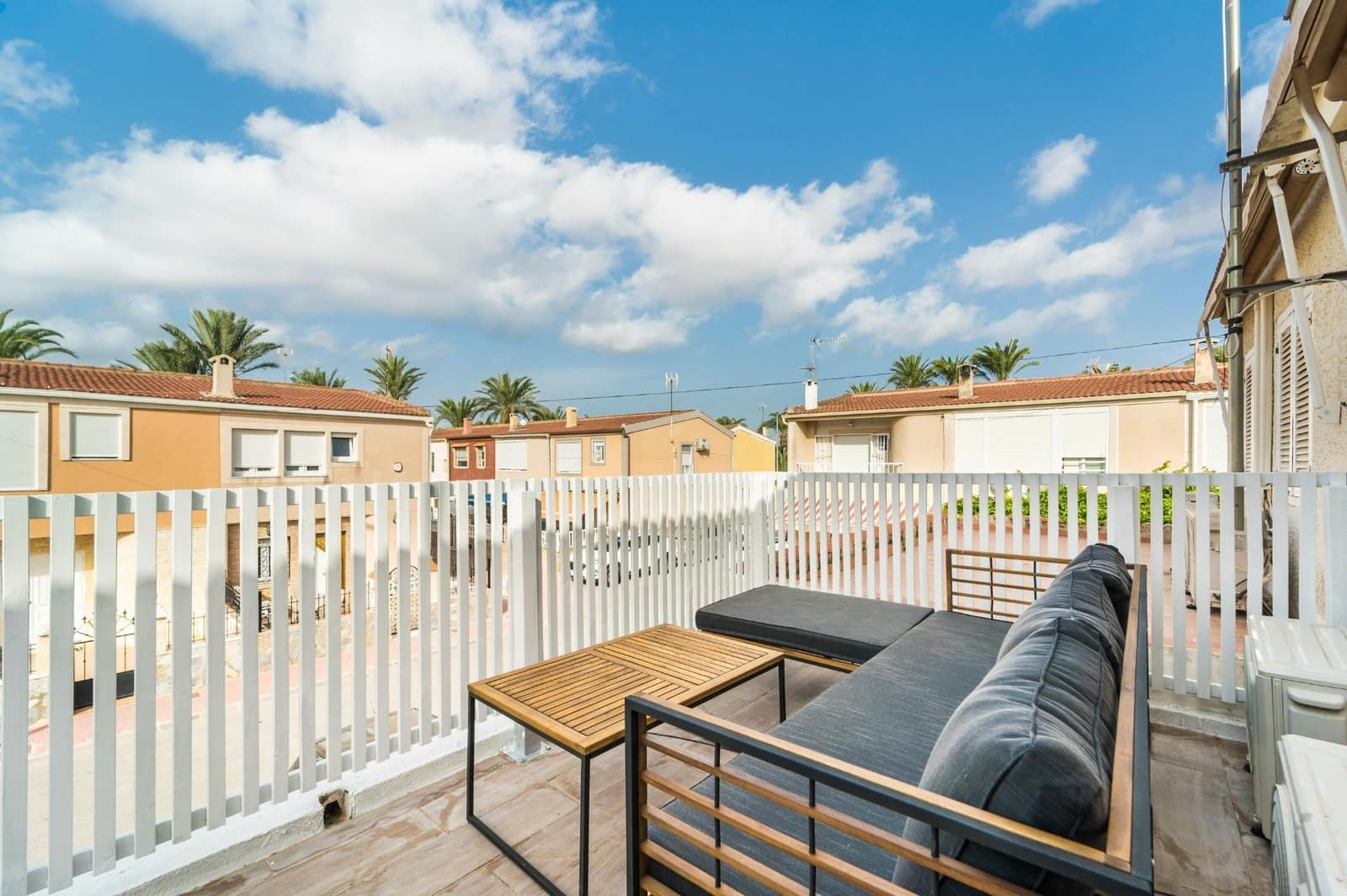 4 Zimmer Apartment zu verkaufen in Torrevieja - 215.500 € (Ref: 10086360)