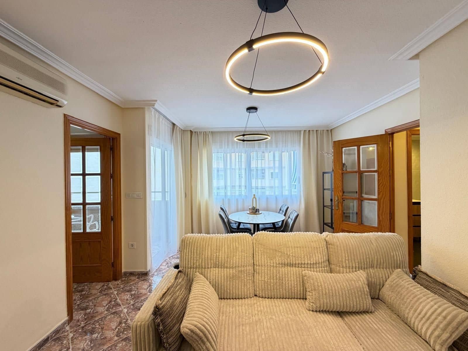 2 Zimmer Apartment zu verkaufen in Torrevieja - 164.900 € (Ref: 10089883)
