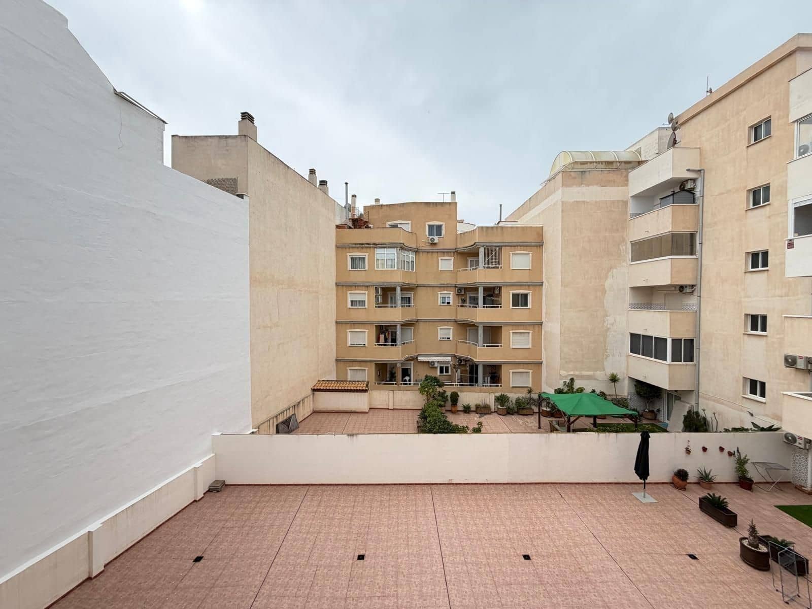 2 Zimmer Apartment zu verkaufen in Torrevieja - 164.900 € (Ref: 10089883)