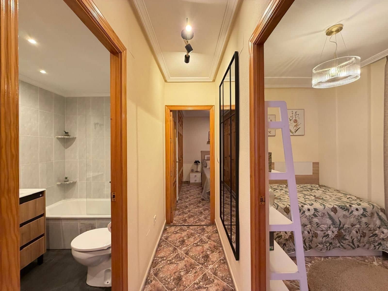 2 Zimmer Apartment zu verkaufen in Torrevieja - 164.900 € (Ref: 10089883)