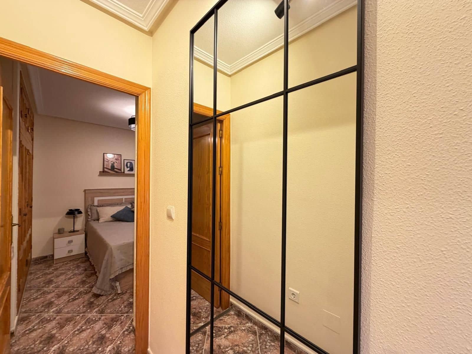 2 Zimmer Apartment zu verkaufen in Torrevieja - 164.900 € (Ref: 10089883)