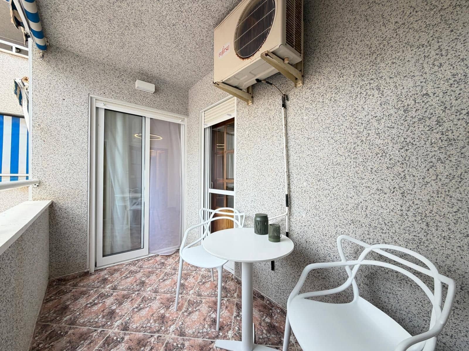 2 Zimmer Apartment zu verkaufen in Torrevieja - 164.900 € (Ref: 10089883)