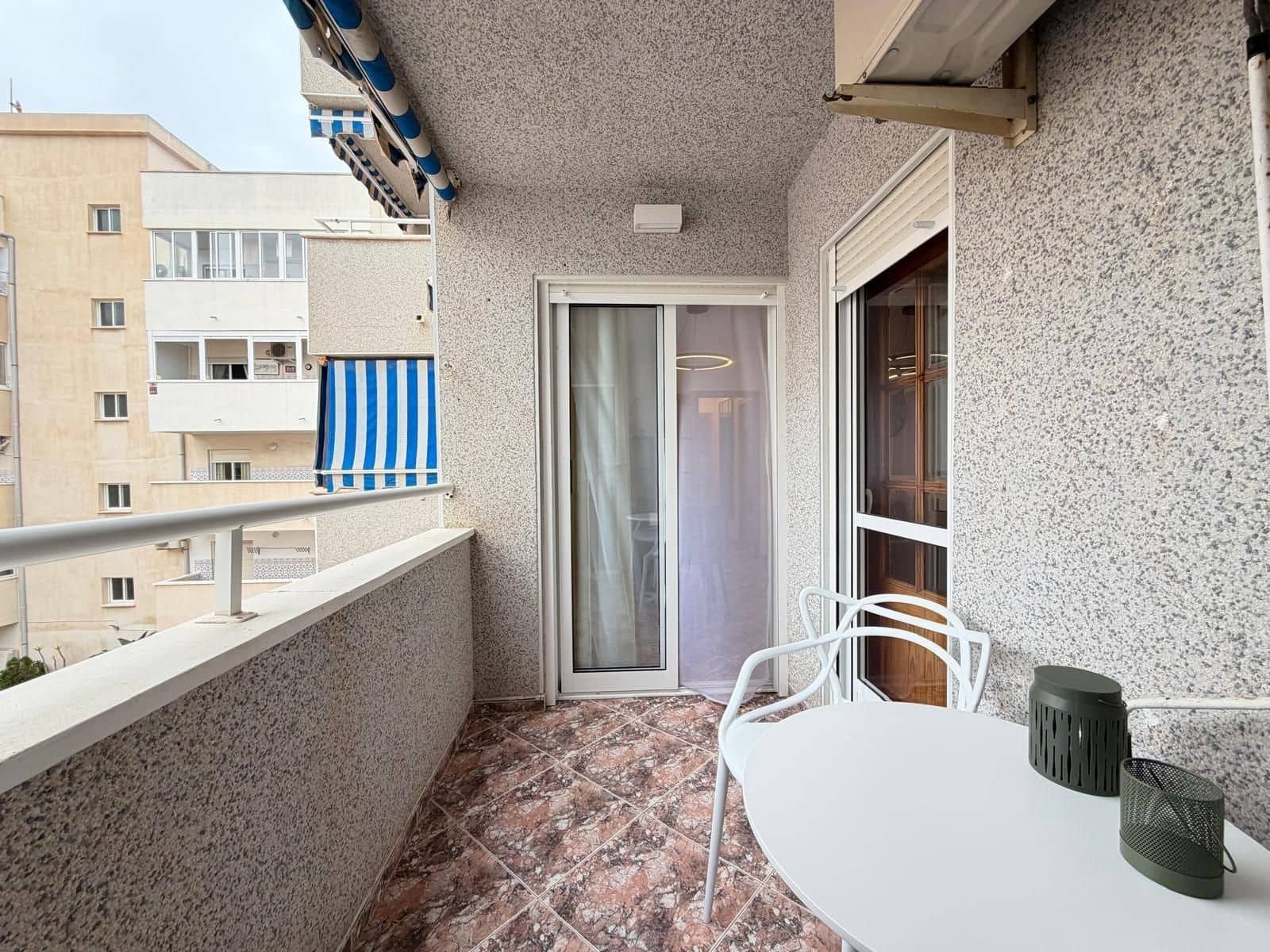 2 Zimmer Apartment zu verkaufen in Torrevieja - 164.900 € (Ref: 10089883)