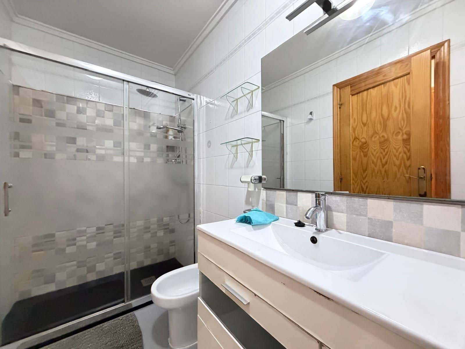 2 slaapkamer Appartement te koop in Torrevieja - € 158.000 (Ref: 10089899)