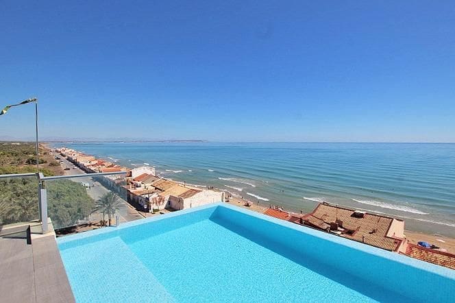 3 makuuhuone Kattohuoneisto myytävänä paikassa Guardamar del Segura mukana uima-altaan - 840 000 € (Ref: 10089907)