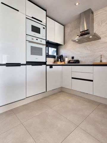 3 soverom Penthouse til salgs i El Chaparral - La Siesta - La Torreta, Torrevieja med svømmebasseng garasje - € 309 750 (Ref: 10090837)