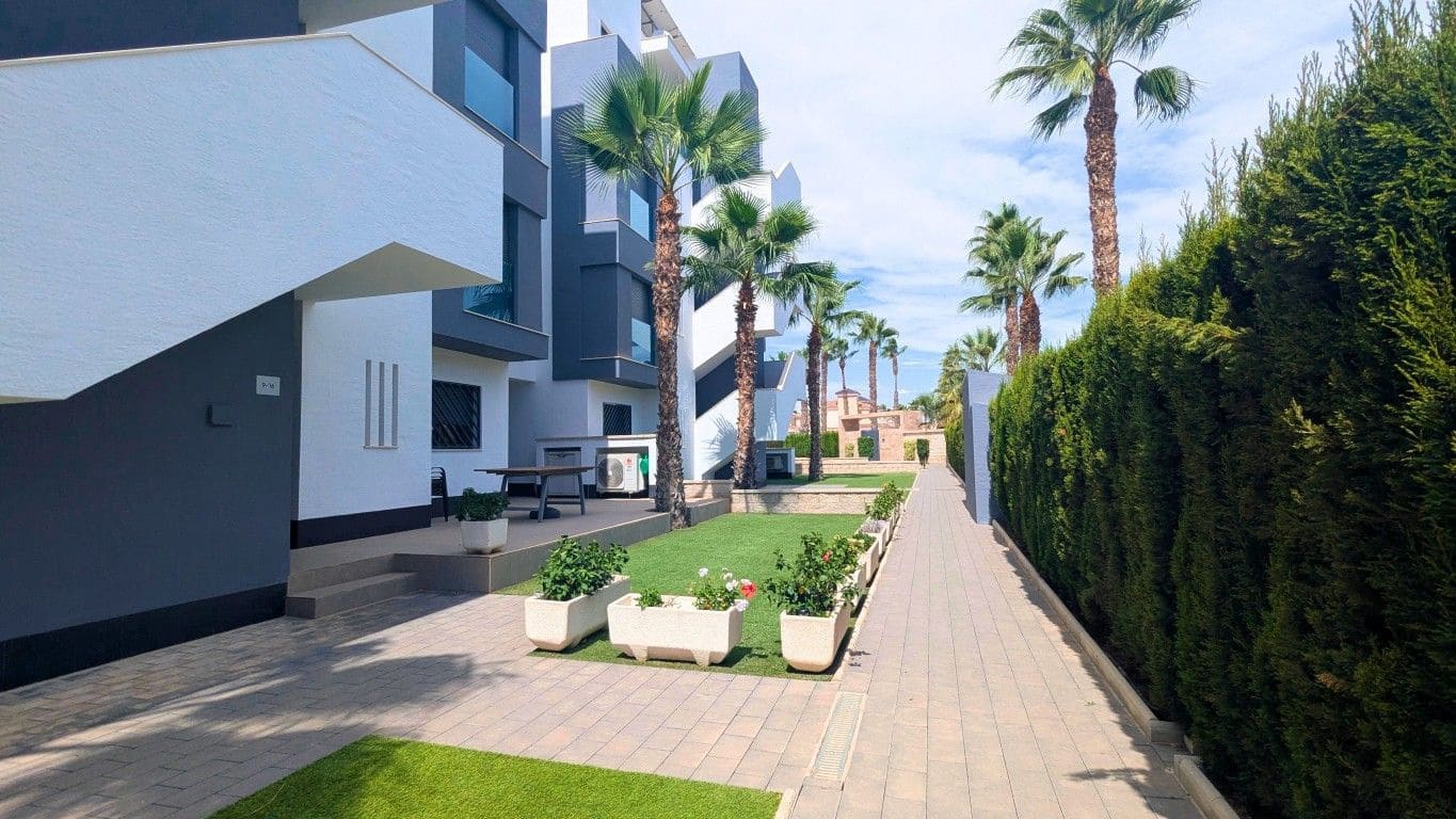 3 sypialnia Penthouse na sprzedaż w El Raso z garażem - 309 750 € (Ref: 10090840)