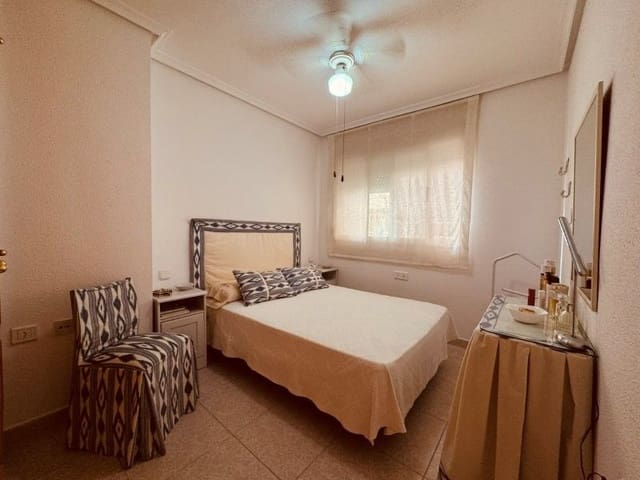 2 makuuhuone Huoneisto myytävänä paikassa Torrevieja - 162 000 € (Ref: 10090841)